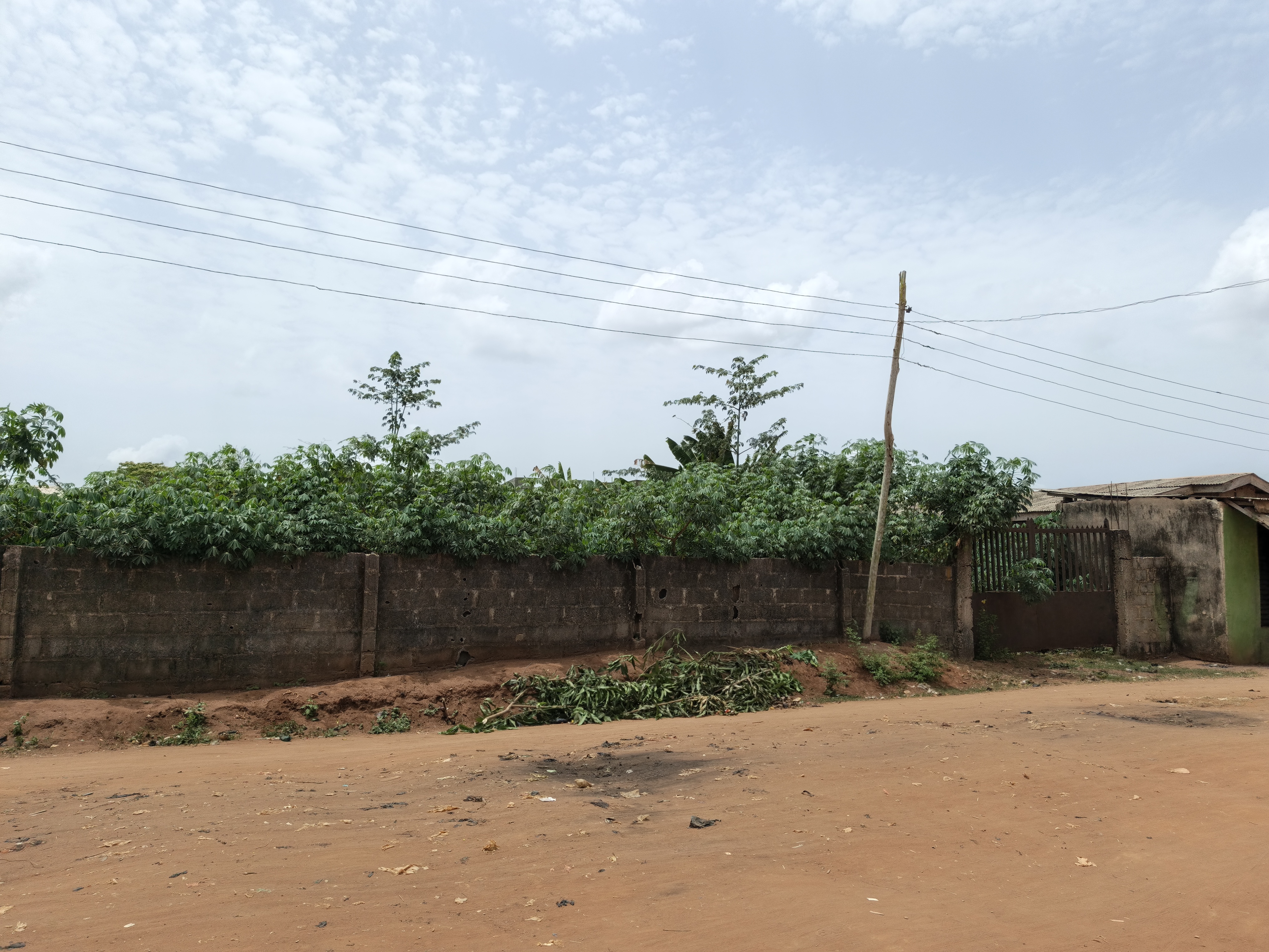Massive 14 Room Hotel Structure At Roofing Level