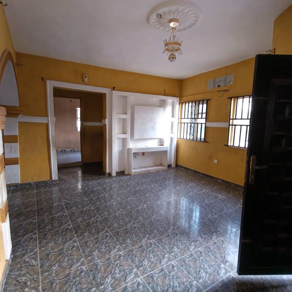 Lovely spacious 2 Bedroom Flat